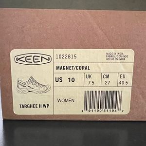 Keen Targhee Waterproof Hiking Shoes women's size 10